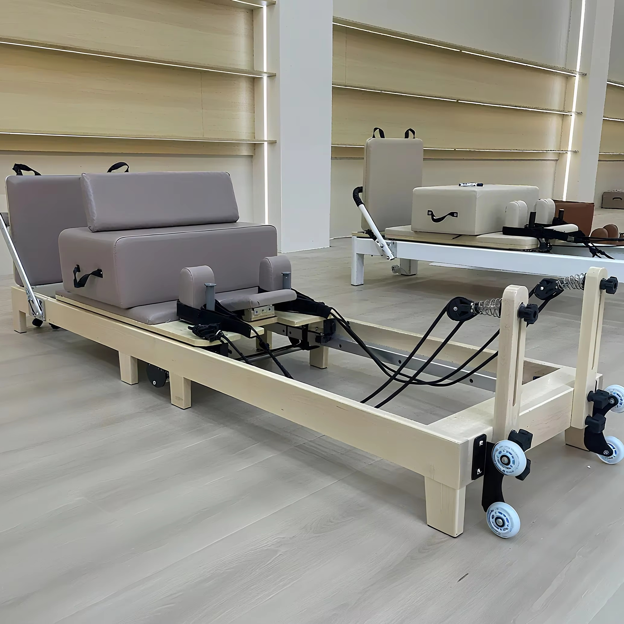Space-Saving Foldable Wooden P - огляд і ціна Pilates Reformer Spring